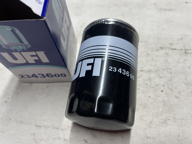 Маслофільтр 2343600 UFI