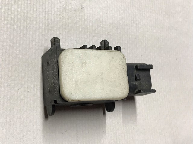 Датчик подушки безпеки 3M5T14B006AD LAND ROVER