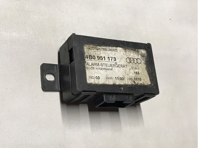 Блок управління сигналізатора руху 4B0951173 VAG