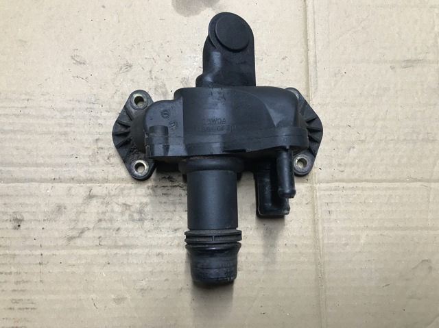 Корпус термостата в зборі 4H2Q8592BF LAND ROVER