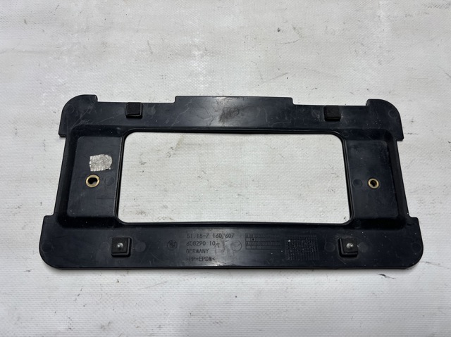 Рамка номерного знака автомобіля задня 51187160607 BMW