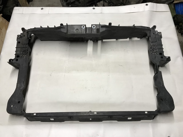 Установча панель передня Volkswagen Tiguan 1