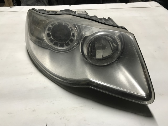 Права блок фара 7L6941032 VAG