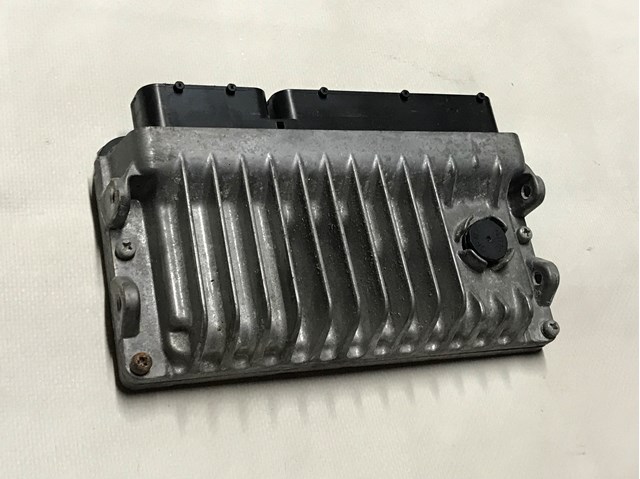 Модуль управління двигуном 8966106K22 TOYOTA