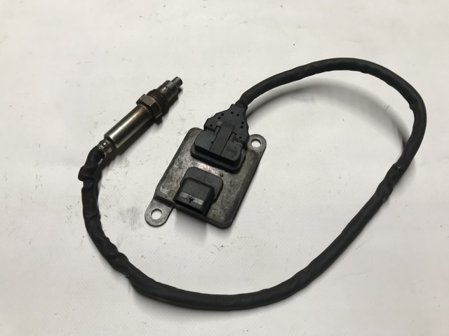 Датчик оксидів азоту NOX, задній A0009057000 MERCEDES