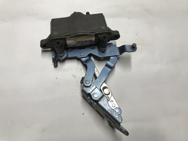 Піропатрон петлі капота A2129066201 MERCEDES