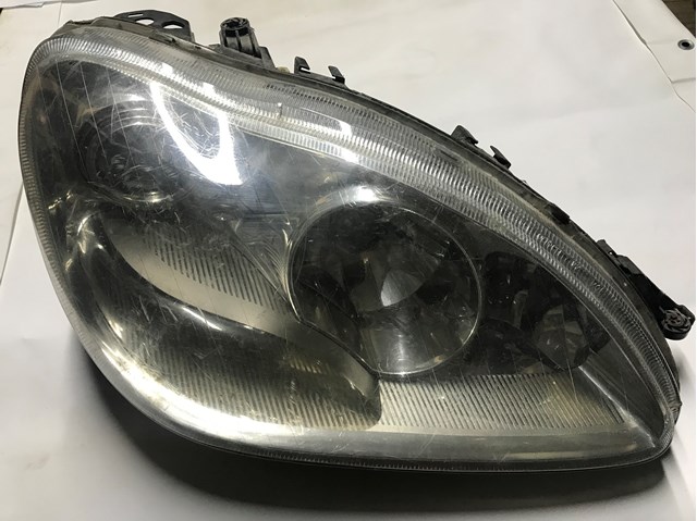 Фара основна права A2208203861 MERCEDES