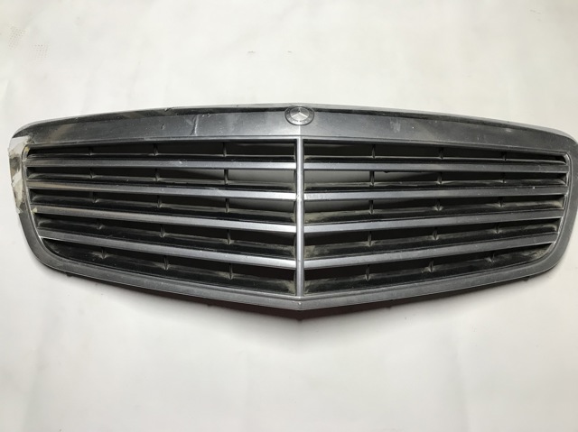 Захисна решітка радіатора A2218800483 MERCEDES
