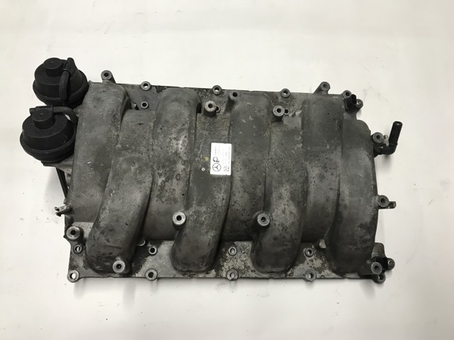 Колектор впускний A2731400701 MERCEDES