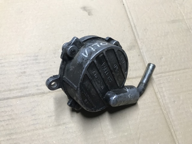 Насос вакуумний A6112300165 MERCEDES