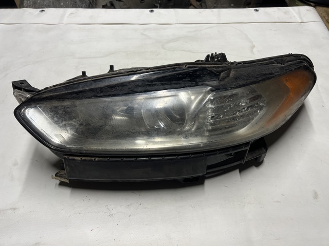Фара основна ліва DS7313W030CD FORD