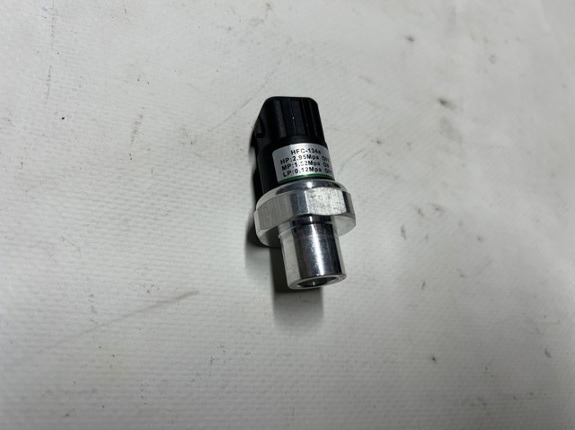 Датчик тиску кондиціонера KTT130003 THERMOTEC