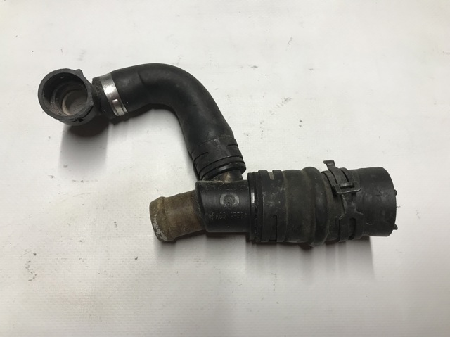 Шланг (патрубок) радіатор EGR, подача LR022718 LAND ROVER