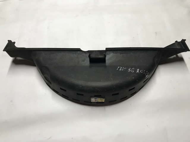 Дифузор радіатора охолодження, верхній PGK500281 LAND ROVER