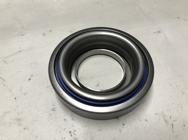 Підшипник включення зчеплення VKC3737 SKF