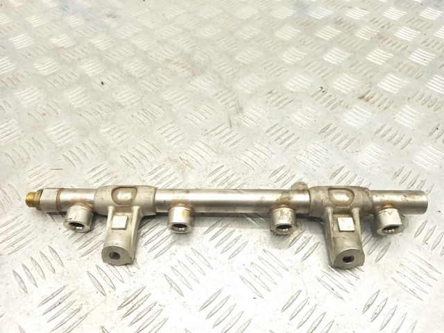 Рампа форсунок системи упорскування палива 06L133317L VAG