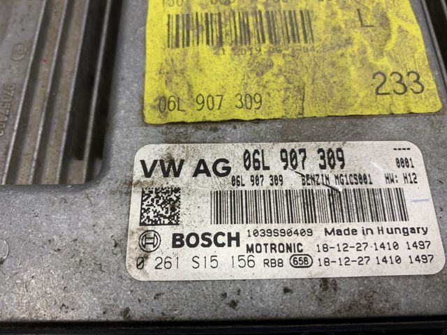 Блок двигуна 06L907309 VAG