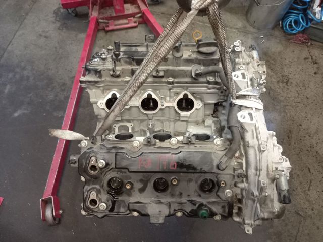 Двигун у зборі 101025AA0A NISSAN
