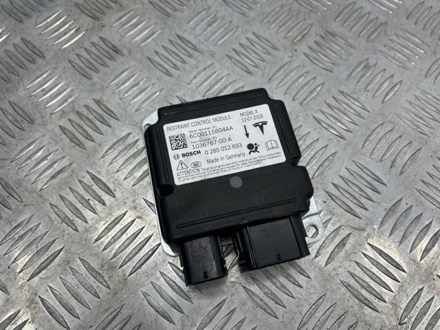 Модуль-процесор керування подушки безпеки 103676700A TESLA