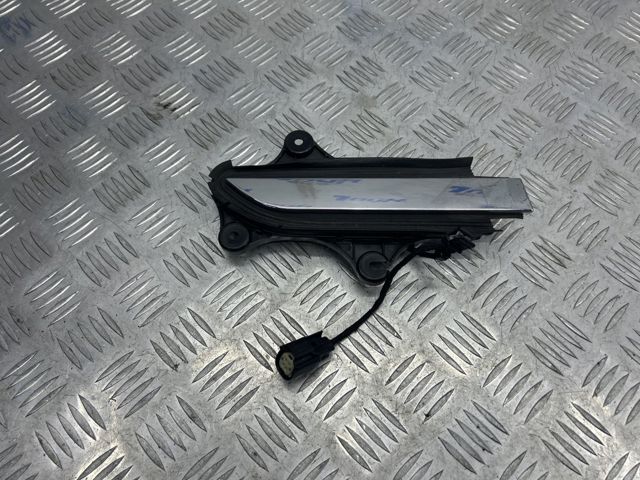 Ручка задніх дверей зовнішня, права 104515800D TESLA