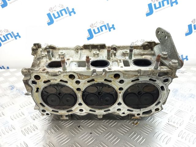 Головка блоку циліндрів (ГБЦ), права 11040JA10A NISSAN