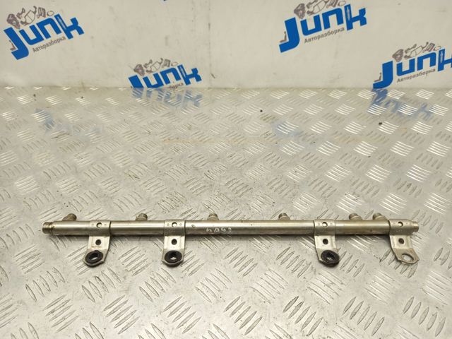 Паливна рампа 13537649710 BMW