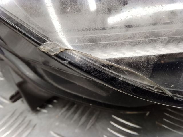 Фара правая 151495300D TESLA