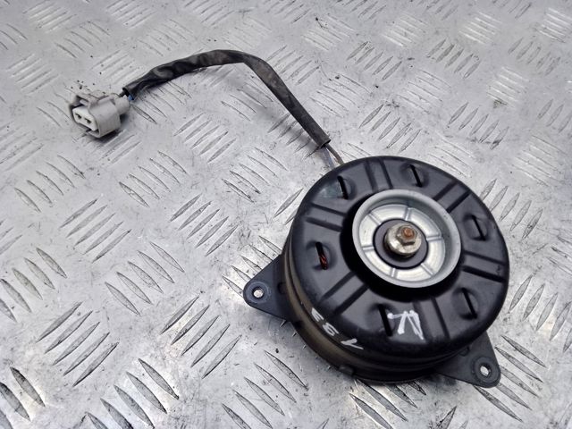 Двигун вентилятора системи охолодження, правий 1636338010 TOYOTA