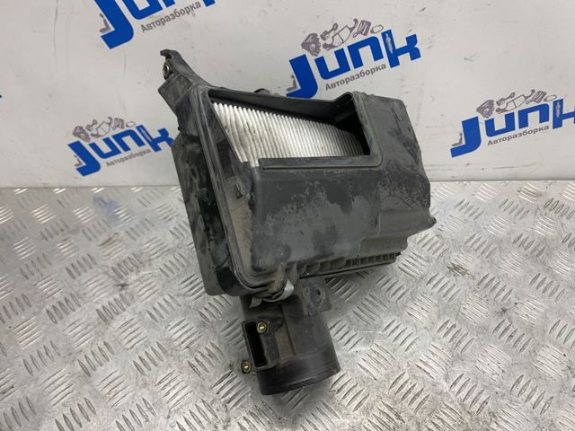 Корпус повітряного фільтра 165004BA3A NISSAN
