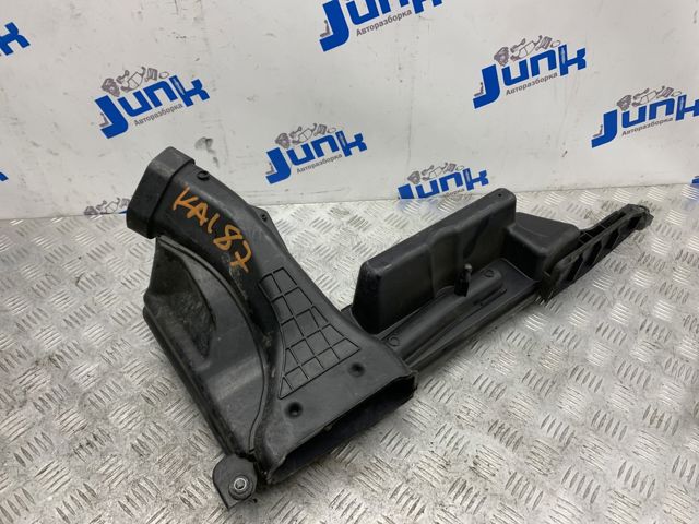 Повітроприймач 165543JA0A NISSAN