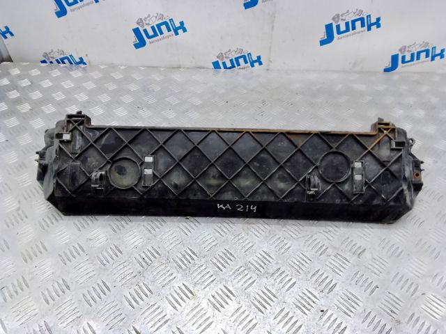 Рамка радіатора нижня 17117795909 BMW