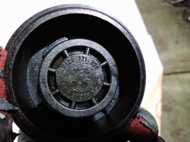 Кришка розширювального бачка 1C9121321 VAG