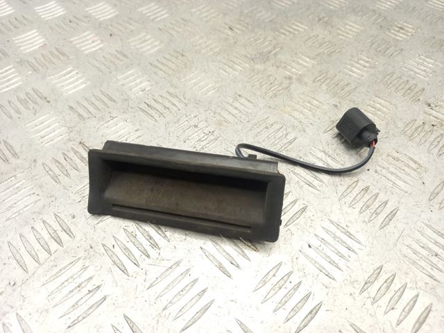 Ручка багажника 1J0827566L VAG