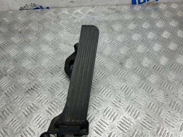 Підаль газу 1K1723503BA VAG