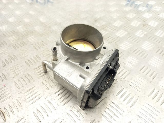 Блок дросельної заслінки 2203031040 TOYOTA