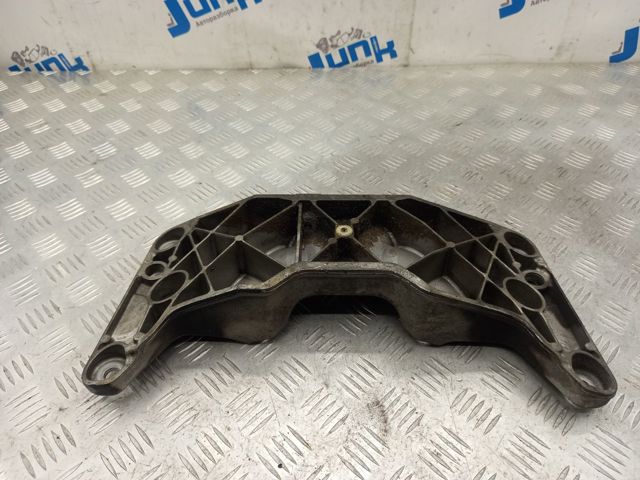 Кріплення коробки передач 22326775907 BMW