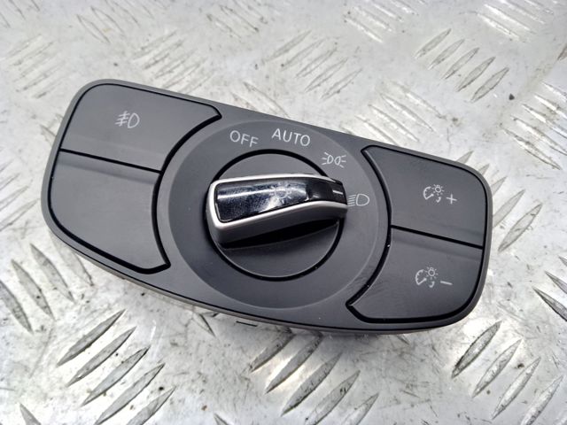 Перемикач світла фар, на "торпедо" 255425GA1A NISSAN