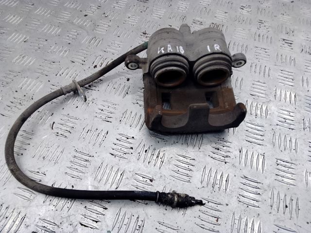 Супорт гальмівний, передній, правий 26292SC021 SUBARU