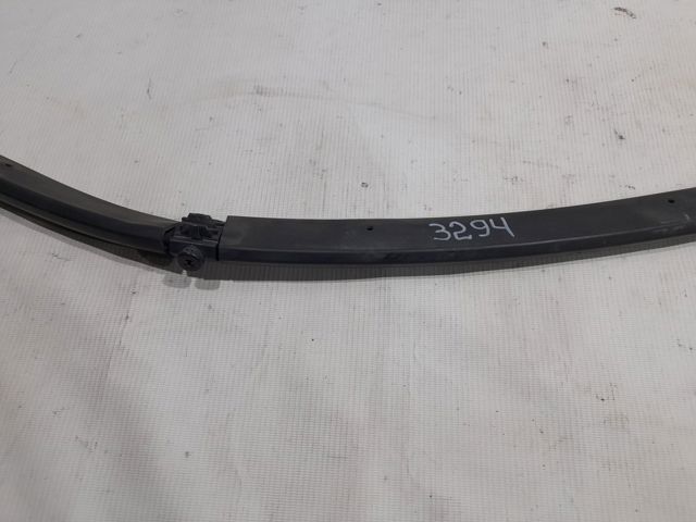 Форсунка омивача скла лобового, права 289321CA1A NISSAN