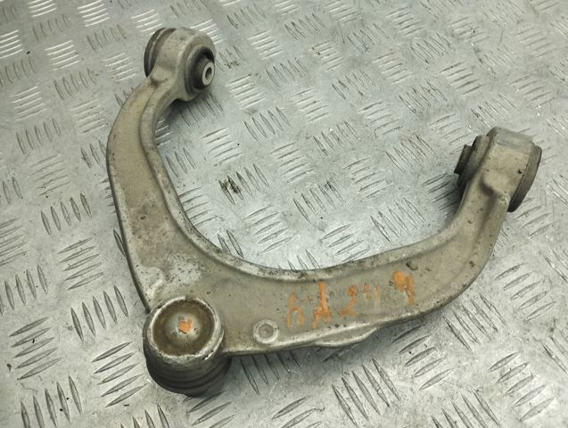 Важіль передньої підвіски верхній, правий 31126863334 BMW
