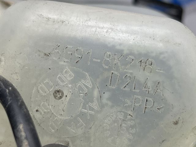 Розширювальний бачок охолодження 31200321 VOLVO