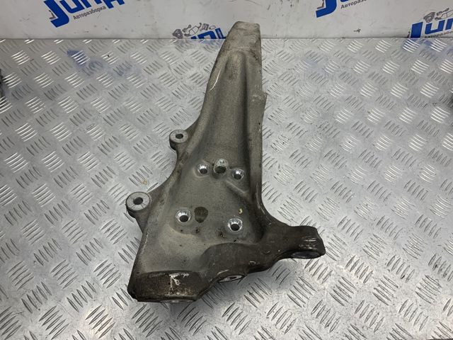 Цапфа поворотного кулака 31216775769 BMW