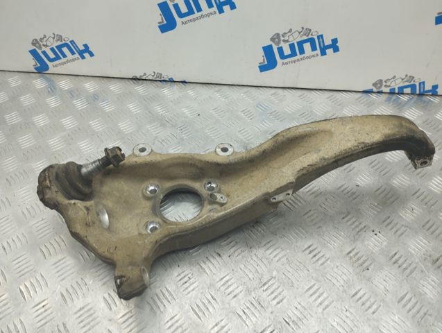 Цапфа поворотна ліва 31216777749 BMW