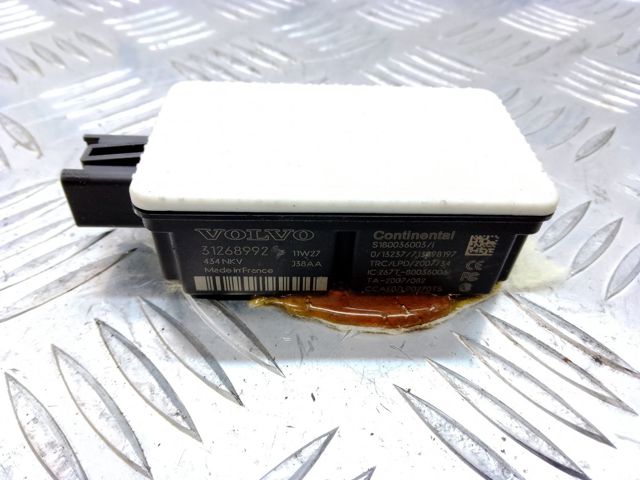 Блок керування центральним замком 31268992 VOLVO