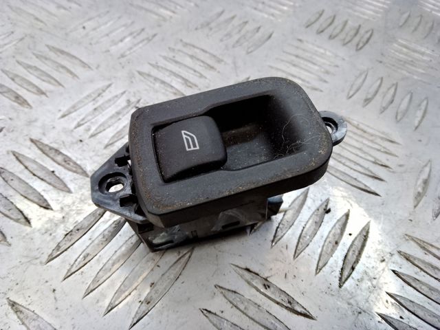 Кнопка підйомника заднього скла 31272013 VOLVO