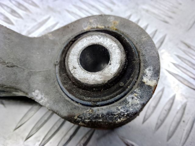 Сайлентблок задньої тяги 31277781 VOLVO