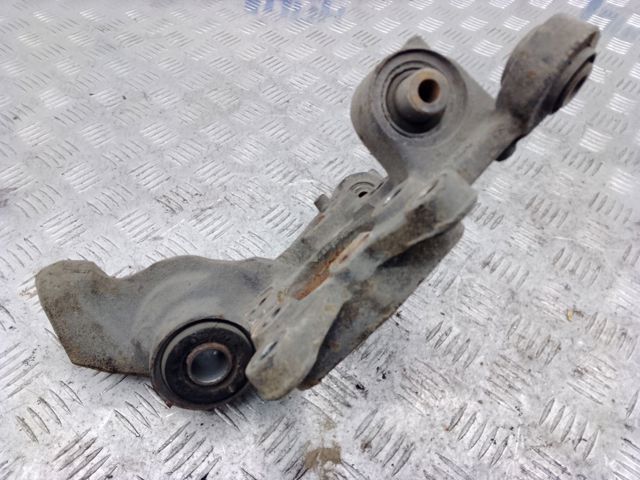 Цапфа - поворотний кулак задній, правий 31277992 VOLVO
