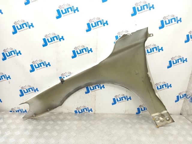 Переднє праве крило 31294001 VOLVO