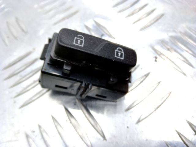 Прилади управління блокуванням замків 31343099 VOLVO