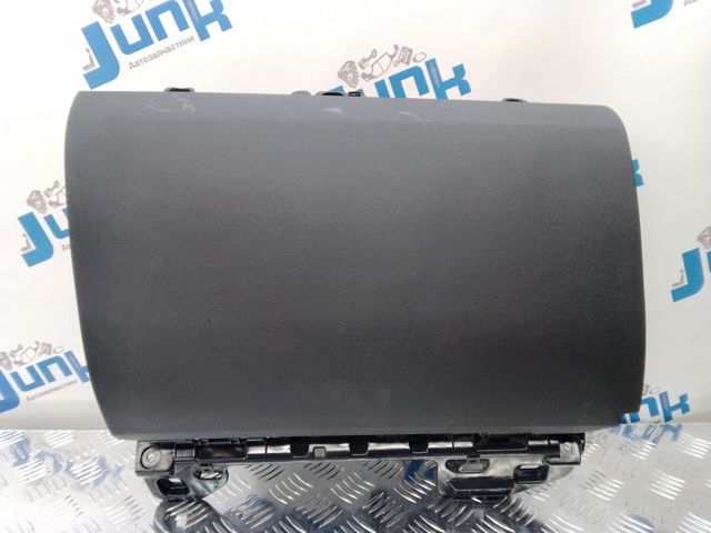 Ящик для рукавичок (бардачок) 31393384 VOLVO